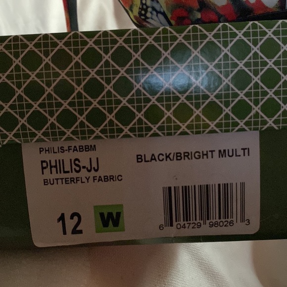 J Renee womens evening shoe size  12 wide. - Picture 4 of 4